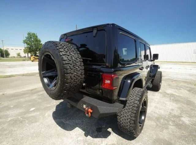 2025 Jeep Wrangler Sahara - 23048260 - 6