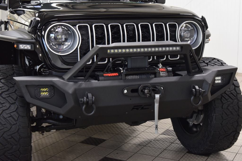 2025 Jeep Wrangler Sahara - 23061451 - 10