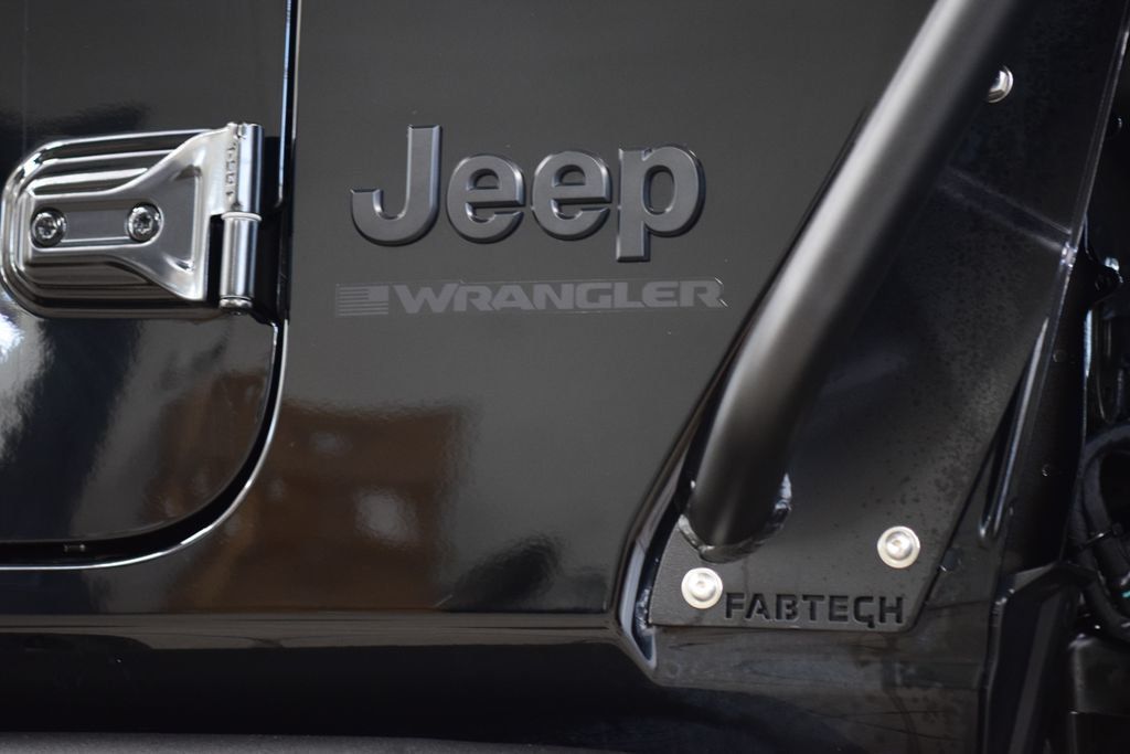 2025 Jeep Wrangler Sahara - 23061451 - 13