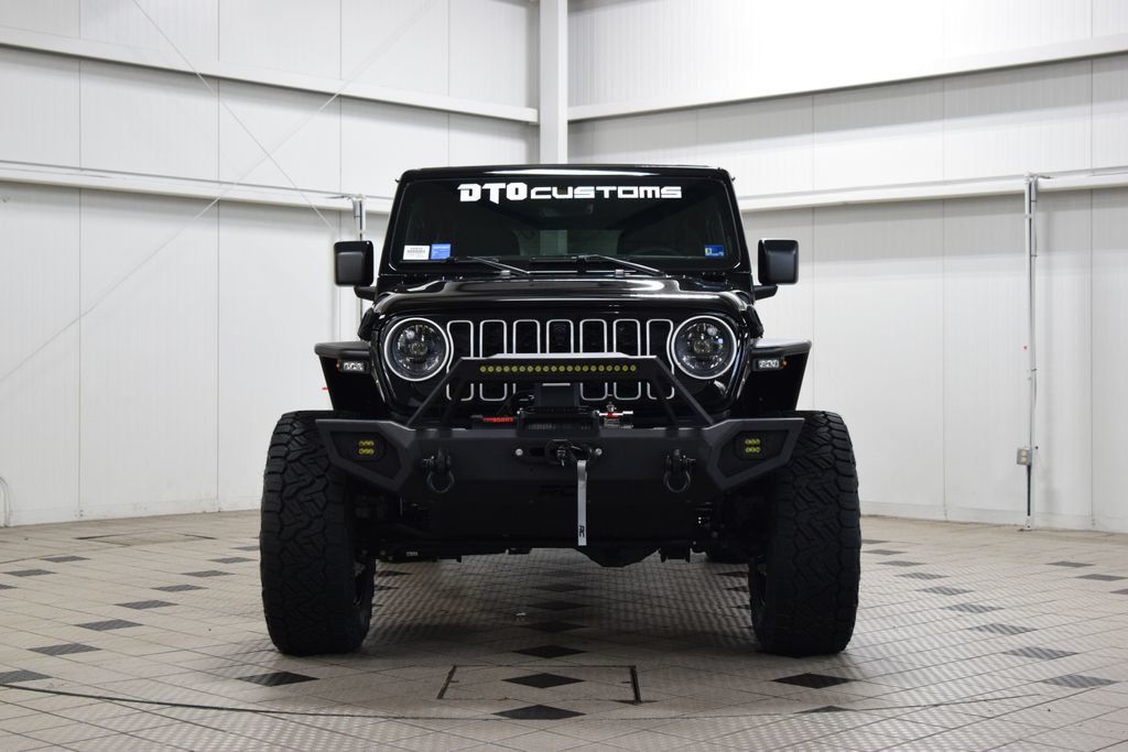 2025 Jeep Wrangler Sahara - 23061451 - 1