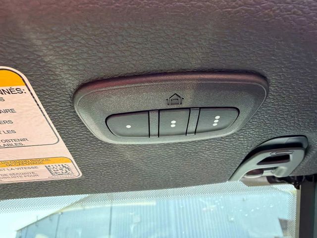 2025 Jeep Wrangler Sahara - 23061451 - 22