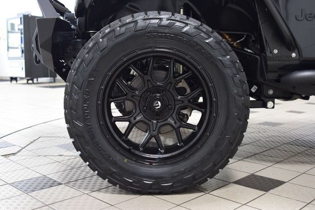 2025 Jeep Wrangler Sahara - 23061451 - 25