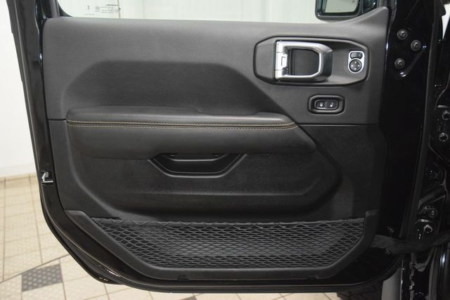 2025 Jeep Wrangler Sahara - 23061451 - 44