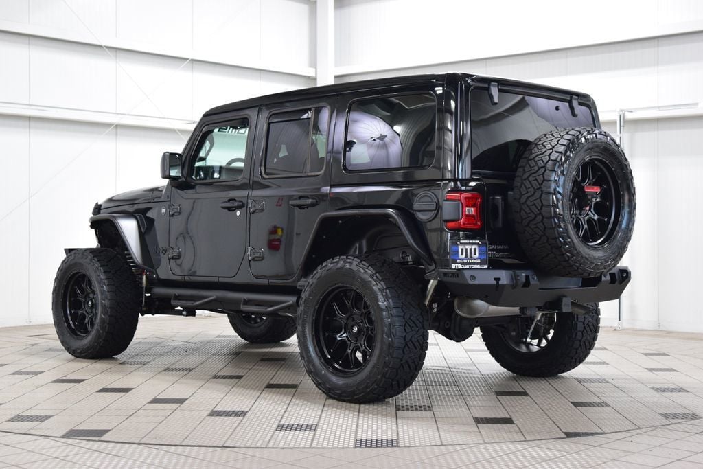 2025 Jeep Wrangler Sahara - 23061451 - 4