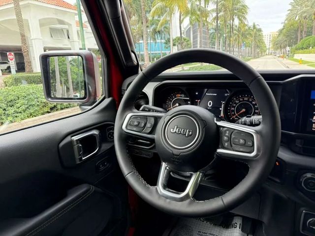 2025 Jeep Wrangler Sahara 4 Door 4x4 - 22952910 - 17