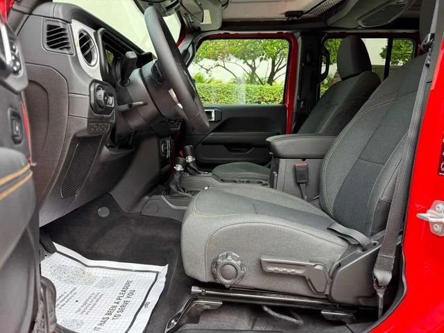 2025 Jeep Wrangler Sahara 4 Door 4x4 - 22952910 - 27