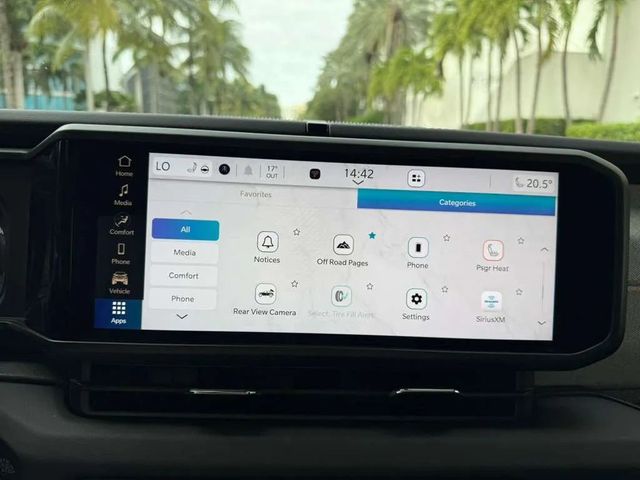 2025 Jeep Wrangler Sahara 4 Door 4x4 - 22952910 - 31