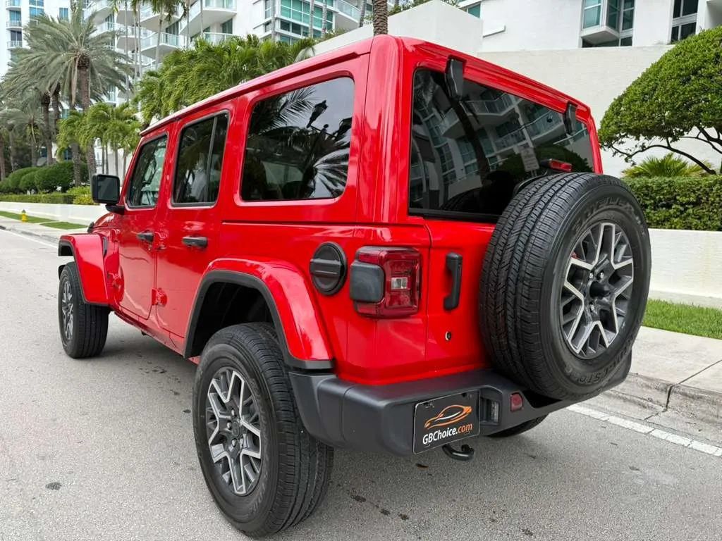 2025 Jeep Wrangler Sahara 4 Door 4x4 - 22952910 - 7