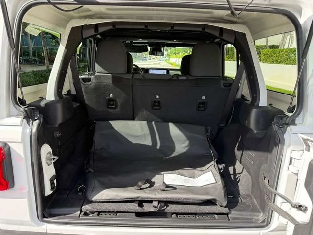 2025 Jeep Wrangler Sahara 4 Door 4x4 - 22961172 - 9