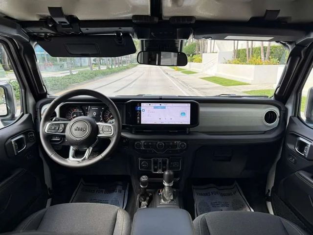 2025 Jeep Wrangler Sahara 4 Door 4x4 - 22961172 - 23