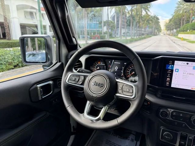 2025 Jeep Wrangler Sahara 4 Door 4x4 - 22961172 - 25