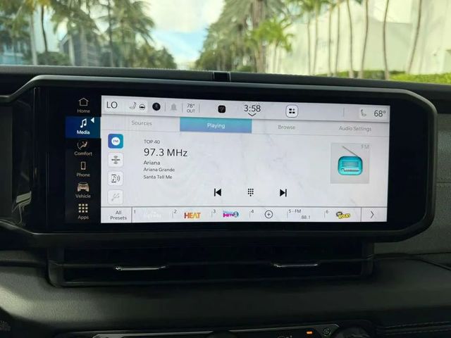 2025 Jeep Wrangler Sahara 4 Door 4x4 - 22961172 - 32