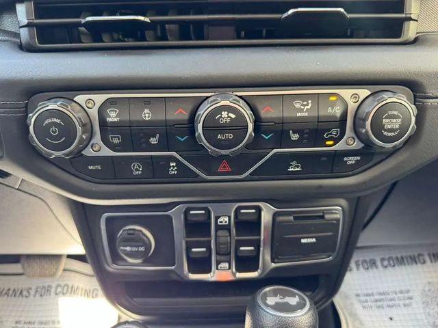 2025 Jeep Wrangler Sahara 4 Door 4x4 - 23004437 - 25