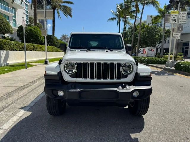 2025 Jeep Wrangler Sahara 4 Door 4x4 - 23004437 - 2