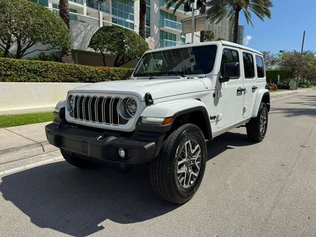 2025 Jeep Wrangler Sahara 4 Door 4x4 - 23004437 - 3