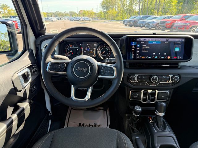 2025 Jeep Wrangler Sahara 4 Door 4x4 - 23010412 - 11