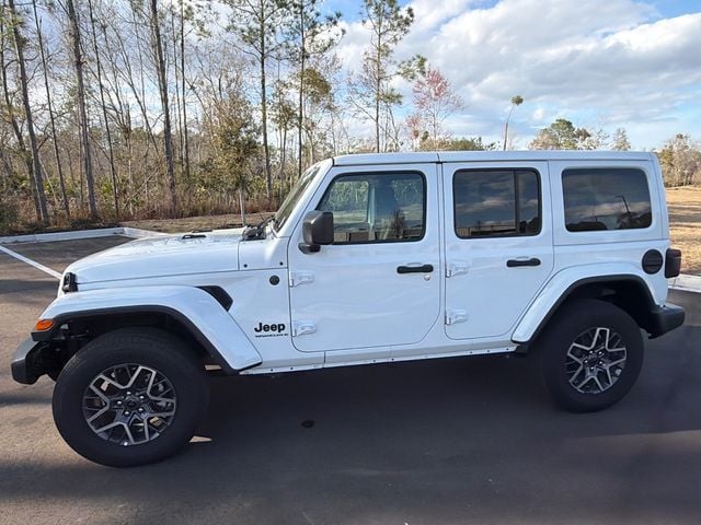 2025 Jeep Wrangler Sahara 4 Door 4x4 - 23020180 - 1
