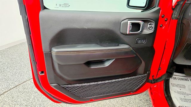 2025 Jeep Wrangler Sahara 4 Door 4x4 - 23012997 - 9