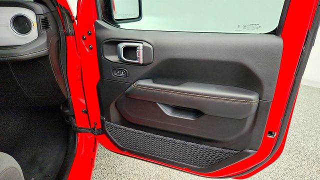 2025 Jeep Wrangler Sahara 4 Door 4x4 - 23012997 - 25