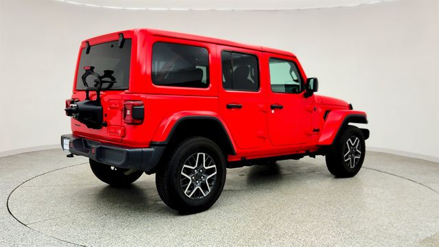2025 Jeep Wrangler Sahara 4 Door 4x4 - 23012997 - 4
