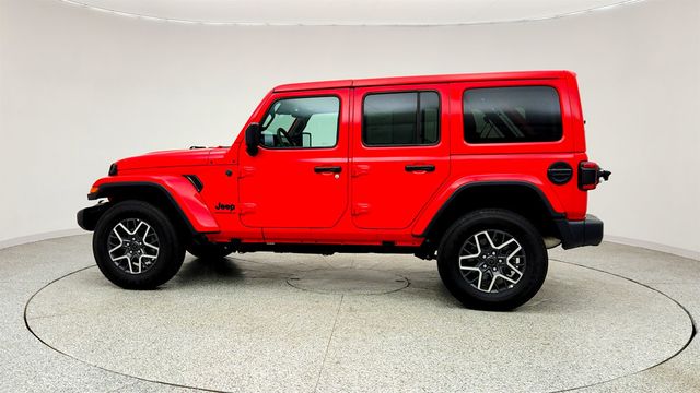 2025 Jeep Wrangler Sahara 4 Door 4x4 - 23012997 - 7