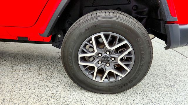 2025 Jeep Wrangler Sahara 4 Door 4x4 - 23012997 - 8