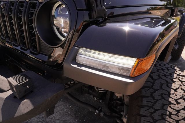 2025 Jeep Wrangler Sahara 4 Door 4x4 - 23034942 - 30