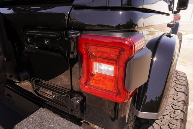 2025 Jeep Wrangler Sahara 4 Door 4x4 - 23034942 - 33
