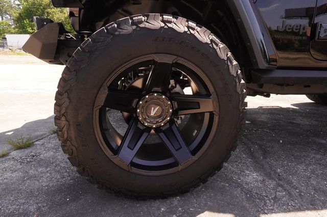 2025 Jeep Wrangler Sahara 4 Door 4x4 - 23034942 - 36