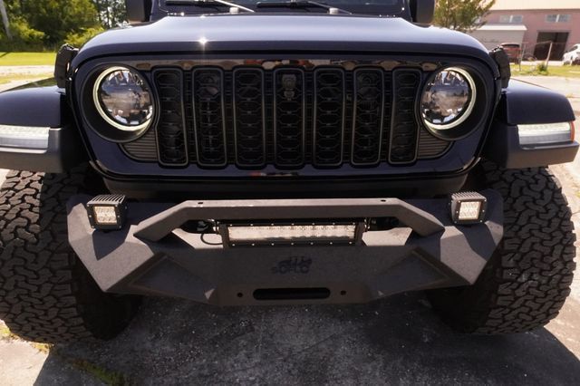 2025 Jeep Wrangler Sahara 4 Door 4x4 - 23034942 - 42