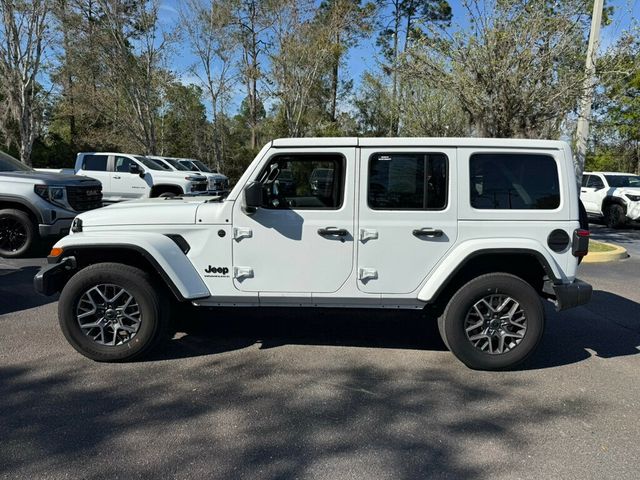 2025 Jeep Wrangler Sahara 4 Door 4x4 - 22991781 - 1