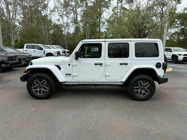 2025 Jeep Wrangler Sahara 4 Door 4x4 - 22999604 - 1
