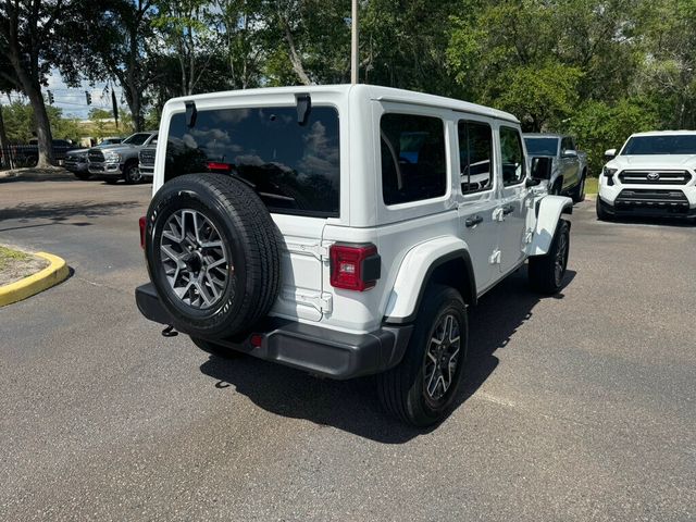 2025 Jeep Wrangler Sahara 4 Door 4x4 - 23038253 - 9