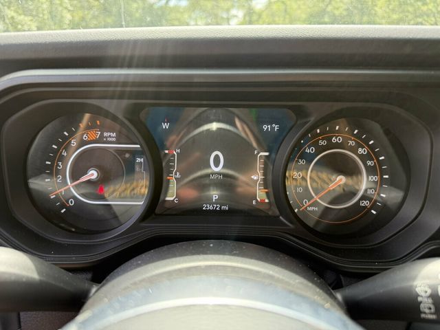 2025 Jeep Wrangler Sahara 4 Door 4x4 - 23047472 - 3