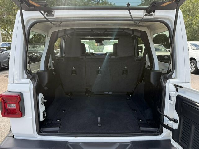 2025 Jeep Wrangler Sahara 4 Door 4x4 - 23047472 - 7