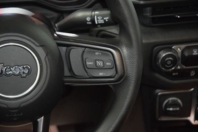 2025 Jeep Wrangler Sport - 22986653 - 34