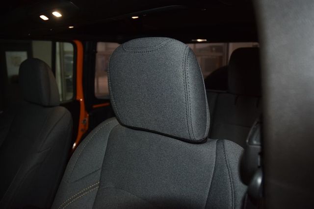 2025 Jeep Wrangler Sport - 22986653 - 36