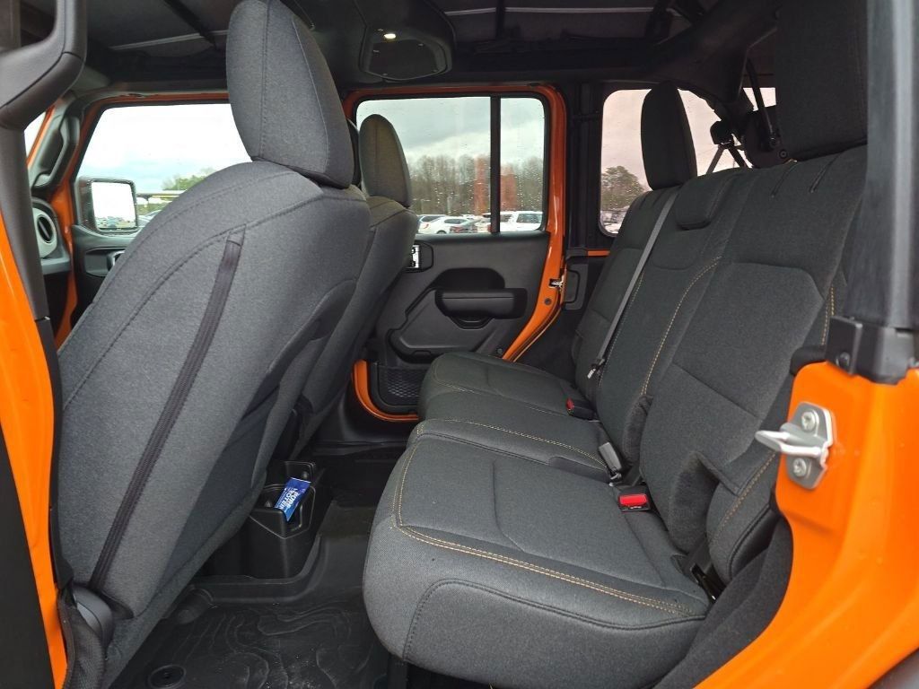 2025 Jeep Wrangler Sport - 22986653 - 8