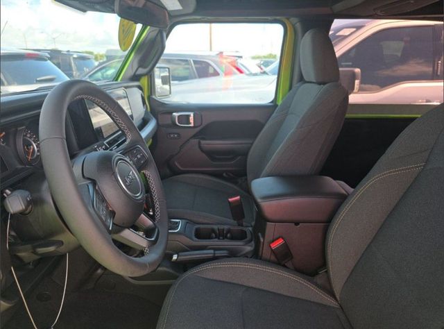 2025 Jeep Wrangler Sport S - 23047762 - 18