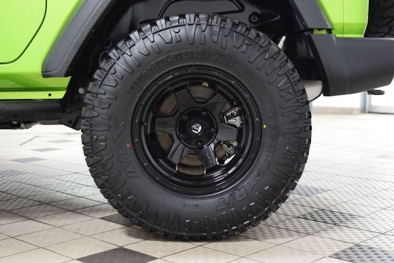 2025 Jeep Wrangler Sport S - 23047762 - 27