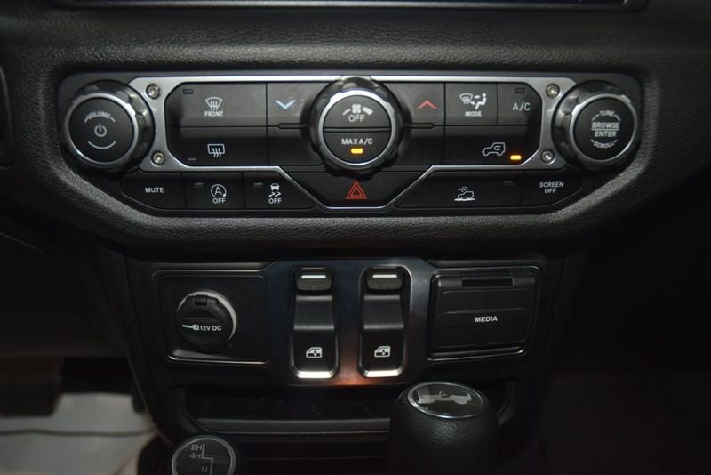 2025 Jeep Wrangler Sport S - 23047762 - 33