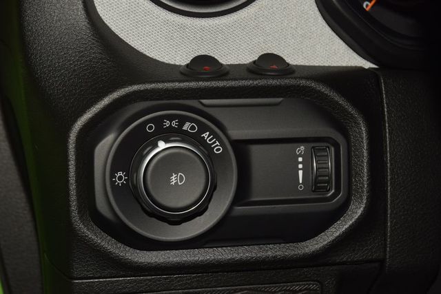 2025 Jeep Wrangler Sport S - 23047762 - 37