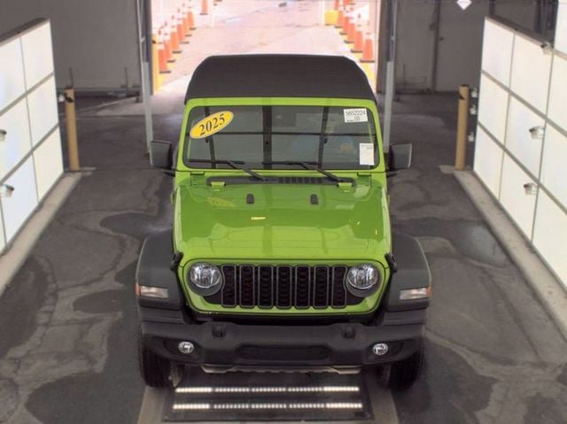 2025 Jeep Wrangler Sport S - 23047762 - 3