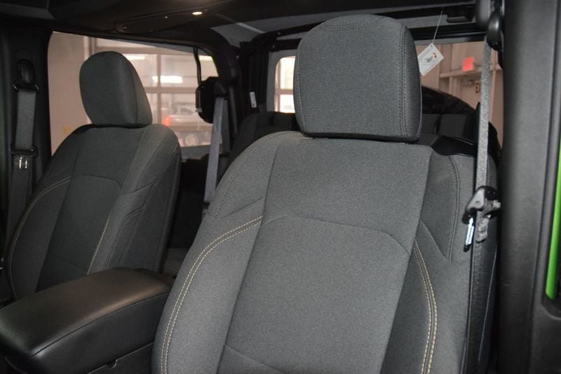 2025 Jeep Wrangler Sport S - 23047762 - 42