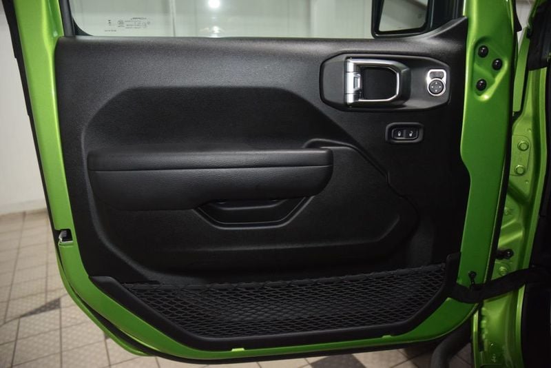 2025 Jeep Wrangler Sport S - 23047762 - 44