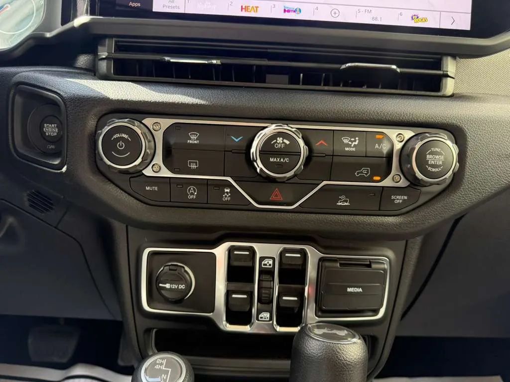 2025 Jeep Wrangler Sport S 4 Door 4x4 - 22952269 - 21