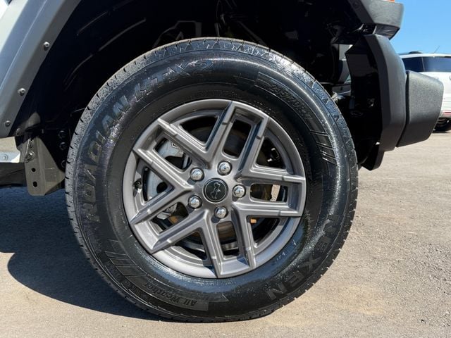 2025 Jeep Wrangler Sport S 4 Door 4x4 - 23010411 - 13