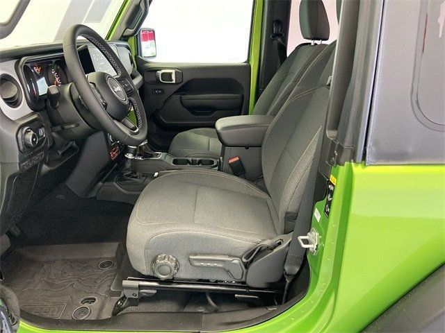 2025 Jeep Wrangler Willys - 22951607 - 13