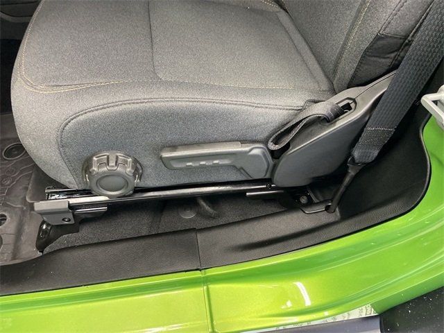 2025 Jeep Wrangler Willys - 22951607 - 14