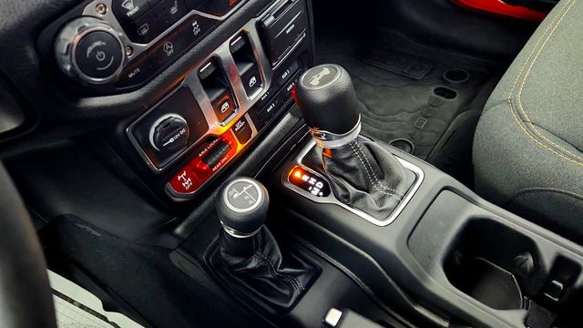 2025 Jeep Wrangler Willys 2 Door 4x4 - 23008092 - 15